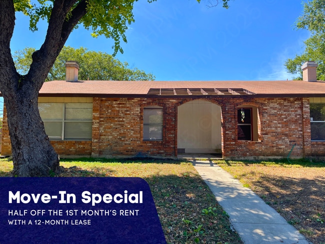 Building Photo - 8026 Echo Wind St Unit 8024