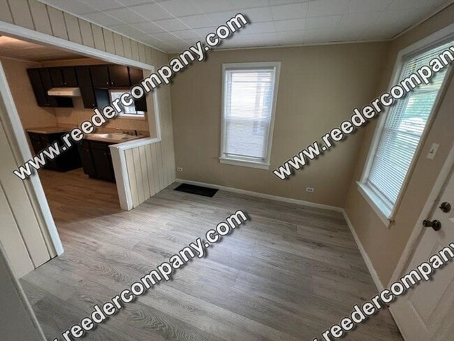 Photo - Updated cozy 2 bedroom house