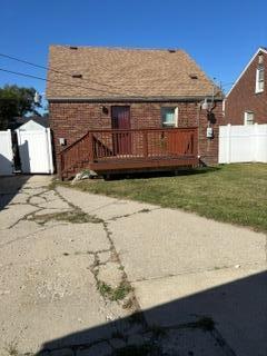 Photo - 18044 Prest St