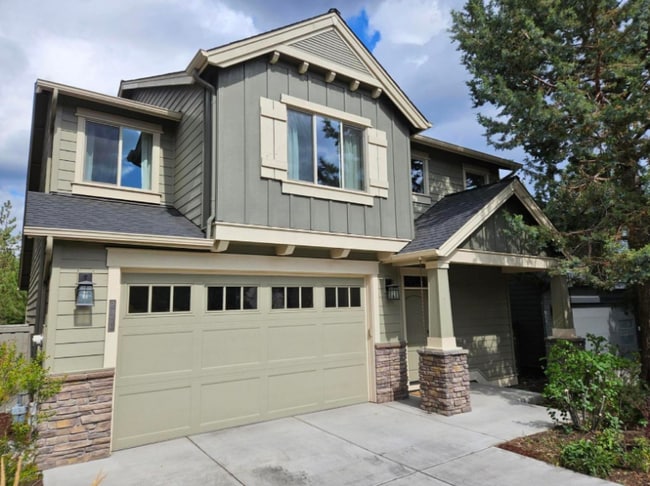 Photo - 2380 NW Debron Ln