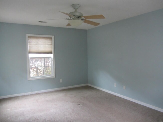 Photo - 22 Mayfair Dr