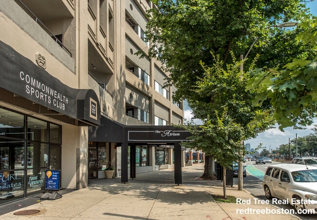 Photo - 1079 Commonwealth Ave Unidad 454