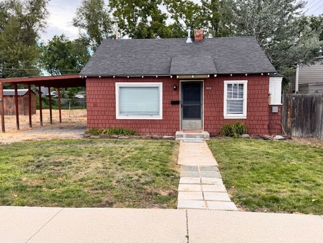 Building Photo - North End 2 Bedroom 1 Bathroom Cottage Rental