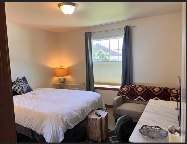 Photo - 632 Craig Ave