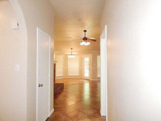 Photo - Flint Address-Whitehouse Schools! Beautifu...