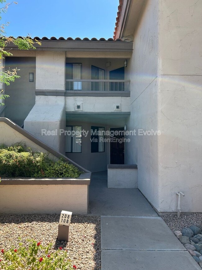Building Photo - 9465 N 92nd St Unit 108