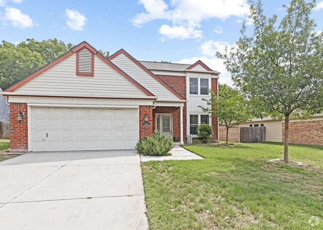 Building Photo - "Spacious 3-Bed Sanctuary with 2.5 Baths o... Rental