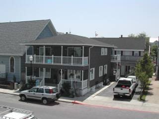 Photo - 103 Talbot St Apartments