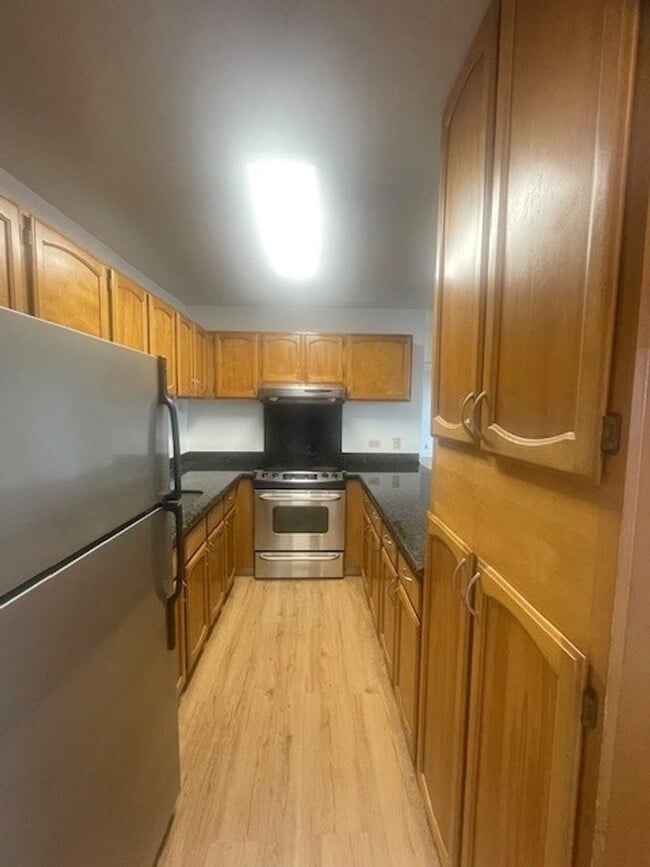 Photo - Upgraded 2 Bedroom / 1 Bath at the Iolani Regent Unit 403