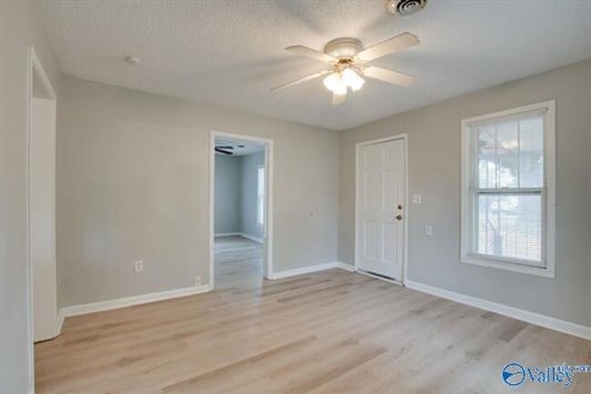 Photo - 2603 6th Ave SW