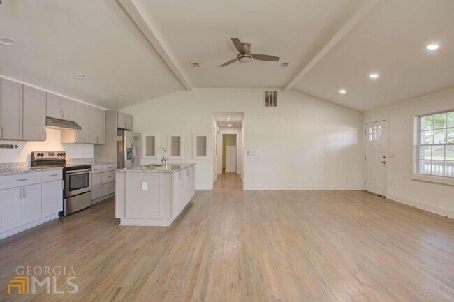 Photo - 97 Windy Hill Rd SW