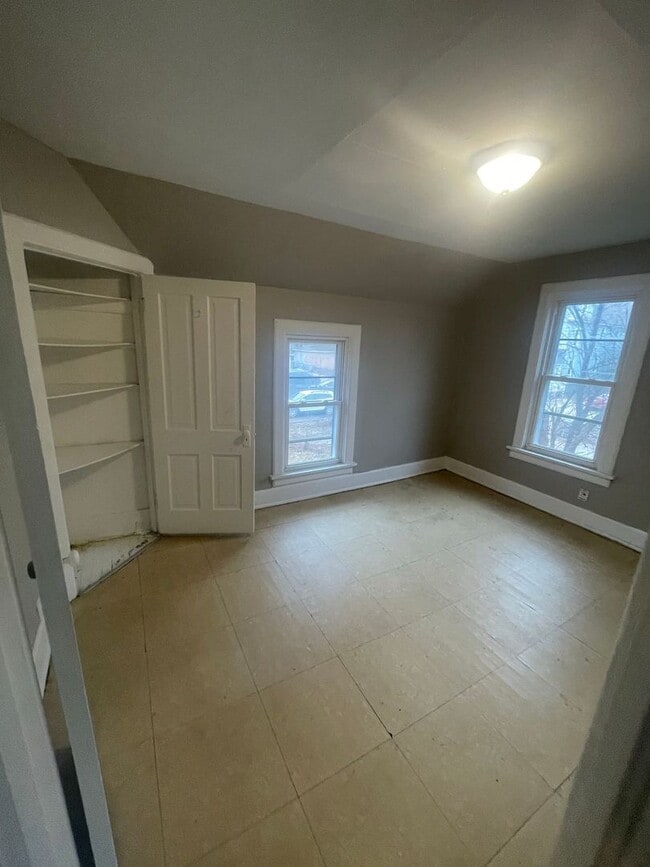 Photo - 235 N 37th St Unidad Upper