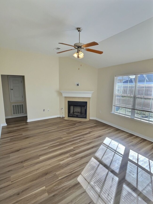 Photo - 3/2 Fireplace, 2 Car Garage St. Martin Schools