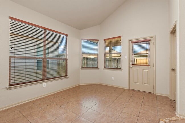 Photo - 8734 Auburn Mane Dr
