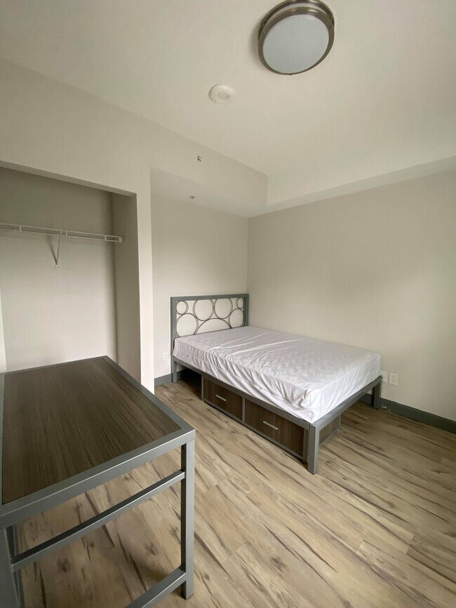 Photo - 258C-258C Sunview St