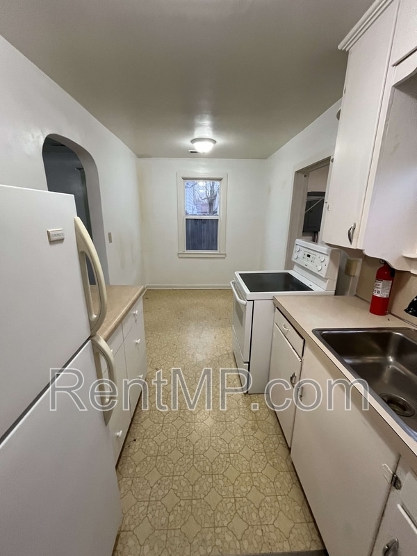 Photo - 808 E Lincoln St