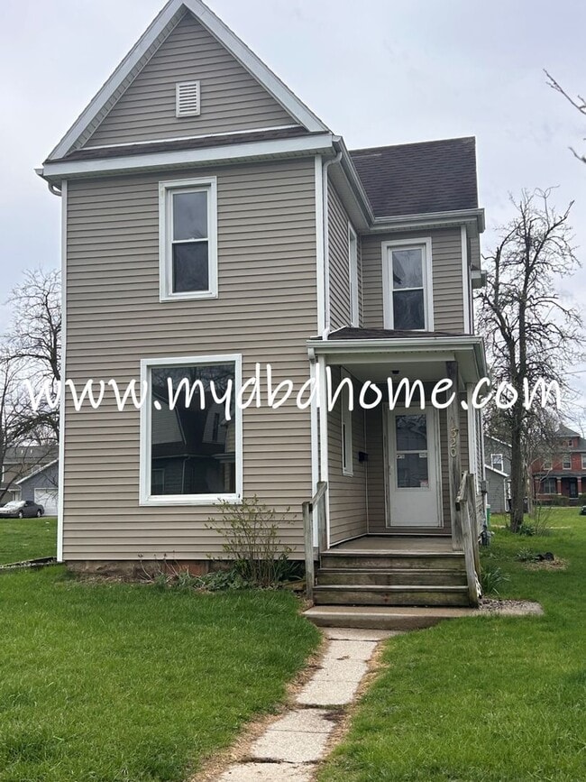 Building Photo - 1320 E Woodbine Pl