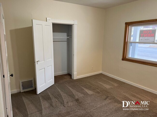 Photo - 811 S Summit Ave Unit Apt. 1