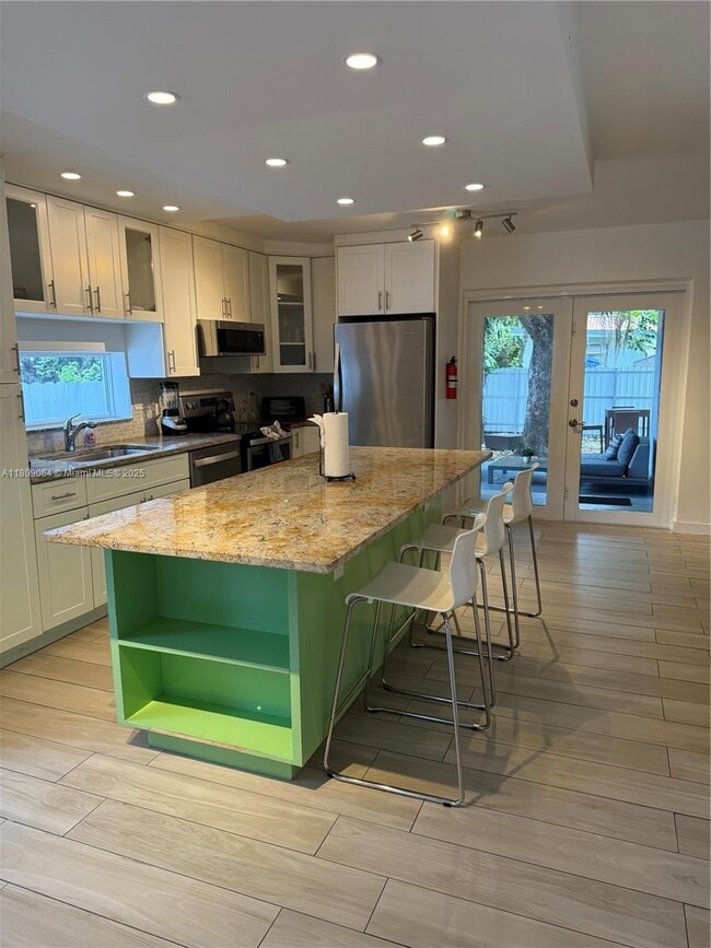 Photo - 2341 SW 17th Ave Unit 2341