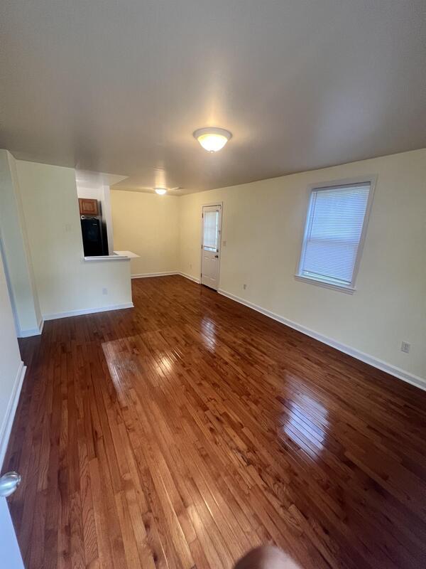 Photo - 2518 Kent Village Dr