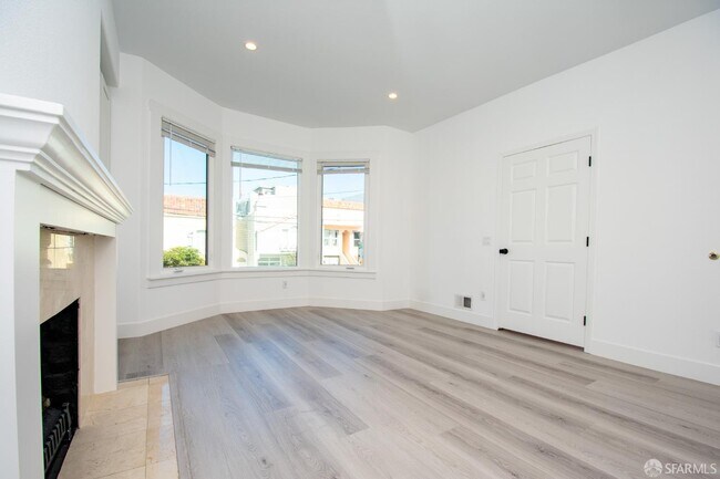 Photo - 2825 Golden Gate Ave