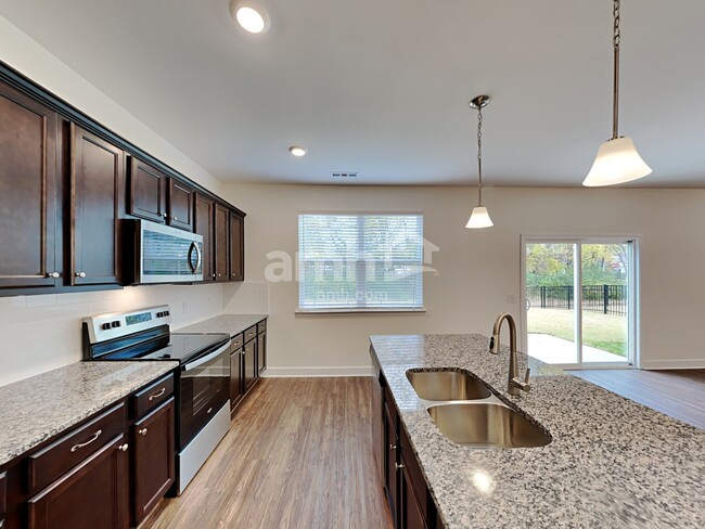 Photo - 3036 Esquire Dr