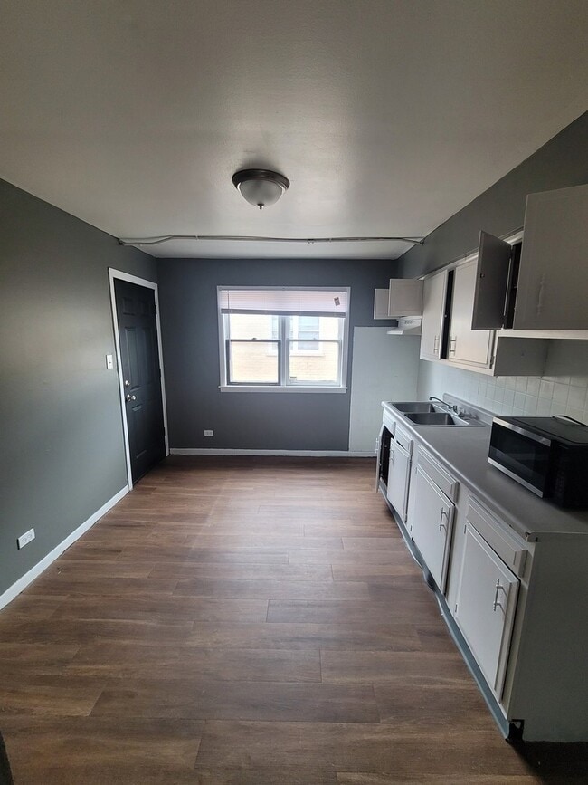 Photo - 14521 Richmond Ave