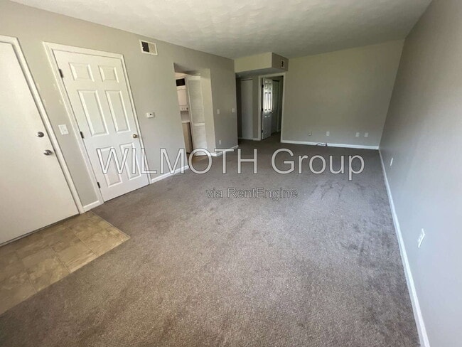Photo - 1310 Millerwood Dr Unit 2