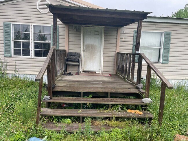 Photo - 5 Bedroom, 3 Bath 2,128 sq ft Doublewide T... Casa