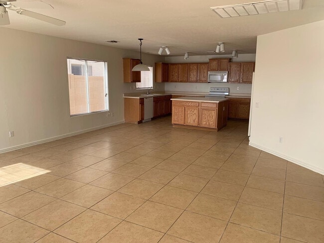 Photo - 43589 W Cowpath Rd