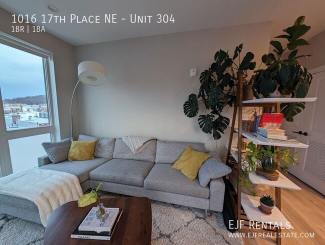 Photo - 1016 17th Pl NE Unit 304