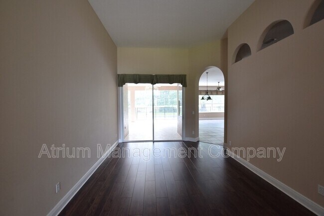 Photo - 1036 Shadowmoss Cir