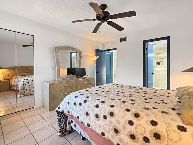 Photo - 301 Knotty Pine Cir Unit D2