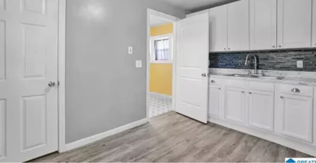 Photo - 915 9th St SW