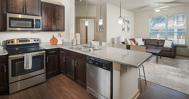 Model-Kitchen-02-13th-and-Olive-Eugene-OR - 13th & Olive Apartments