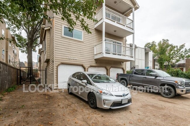 Photo - 2728 Reagan St