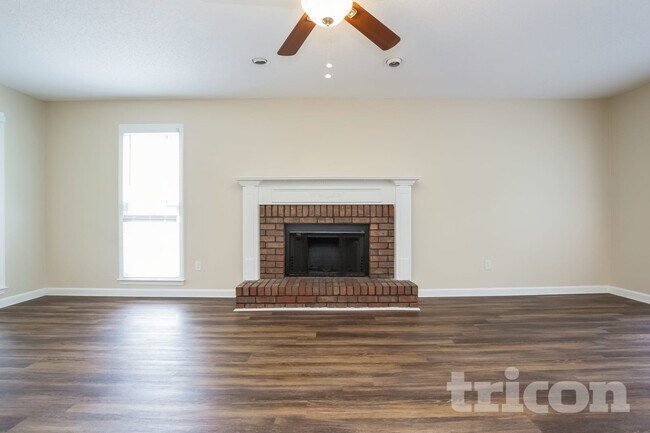 Photo - 53 Abbington Ln