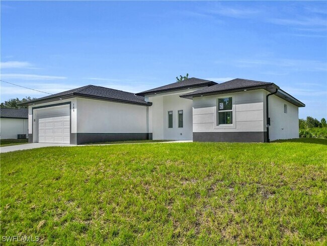 Photo - 100 W 11th St