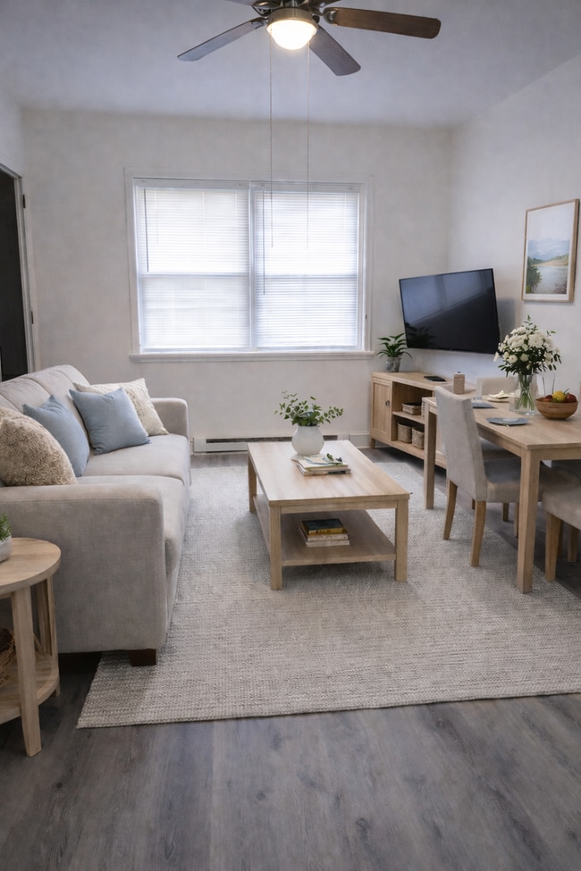 Building Photo - 3528 N 6th St Unit 1st Floor