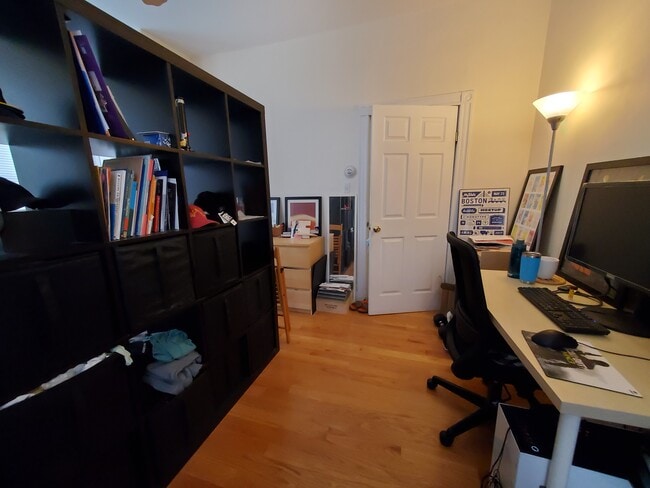 Photo - 68 Plymouth St Unit 1