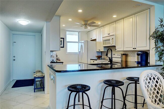 Photo - 9940 S Ocean Dr Unit 809