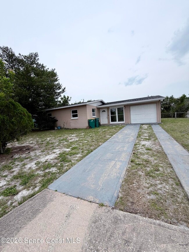 Photo - 2107 Little John Rd