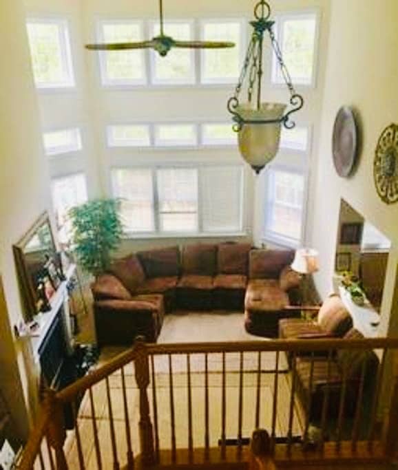 Photo - 1000 Caskadilla Ln