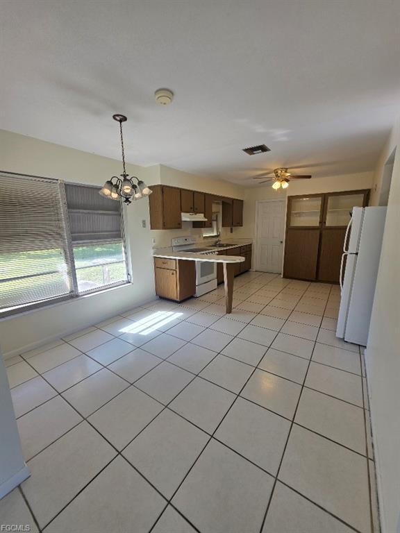 Photo - 1512 Huntdale St E