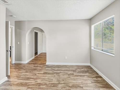 Photo - 951 Waverly Dr