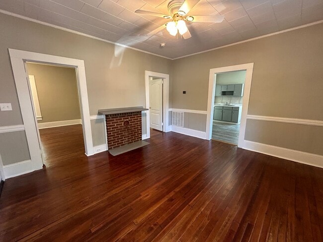 Photo - Adorable Home Near Downtown Mooresville!