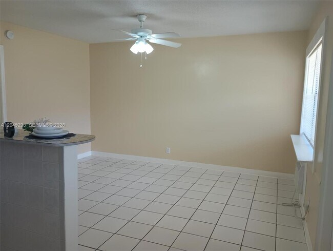 1433 SW 24th Ct Unidad 2