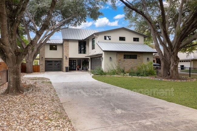 Photo - 180 Lake Ridge Dr