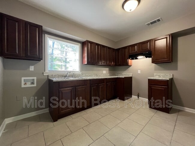 Photo - 1559 Jay Cove