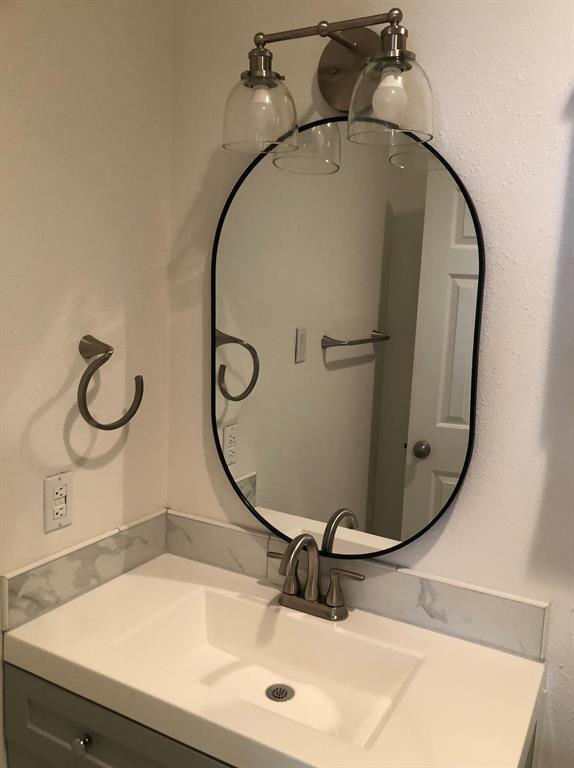 Photo - 915 W 23rd St Unidad 103